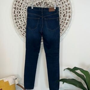 Madewell 9” mid rise skinny jeans dark wash size 25 like brand new